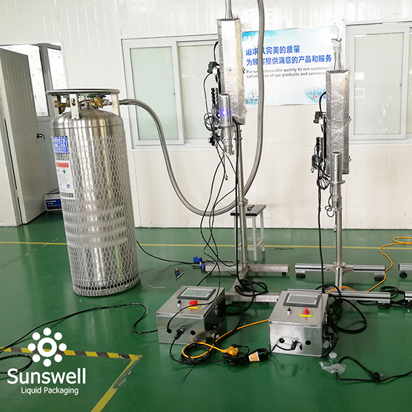 Liquid nitrogen dosing machine in food and beverage application